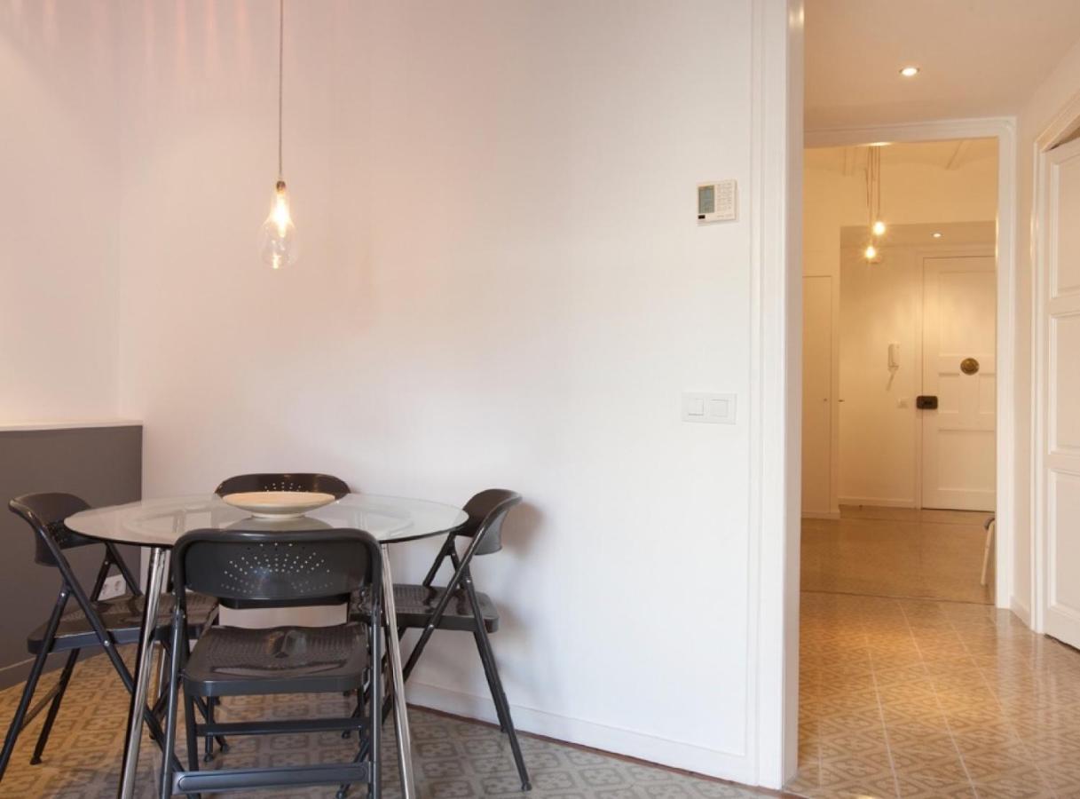 Napoles - Modernist Flat Close To Sagrada Familia — Fotos 2